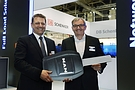Euro-Leasing-CEO Marco Reichwein (links) und Ewald Kaiser, Vorstand Landverkehr der Schenker AG Euro-Leasing-CEO Marco Reichwein (links) und Ewald Kaiser, Vorstand Landverkehr der Schenker AG